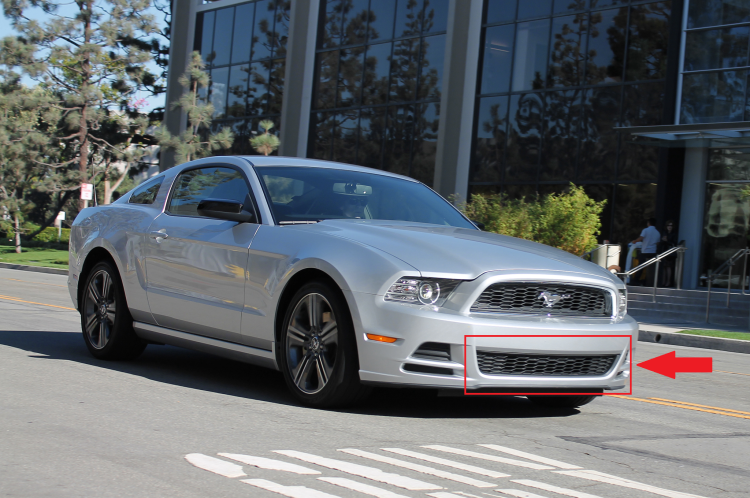 2014-Ford-Mustang-V6-front-view-in-motion.png