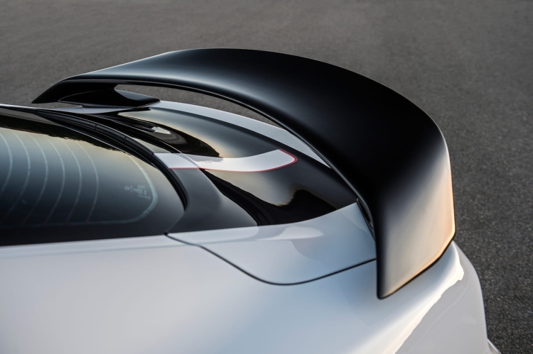 2015-ford-mustang-apollo-edition-11.jpg